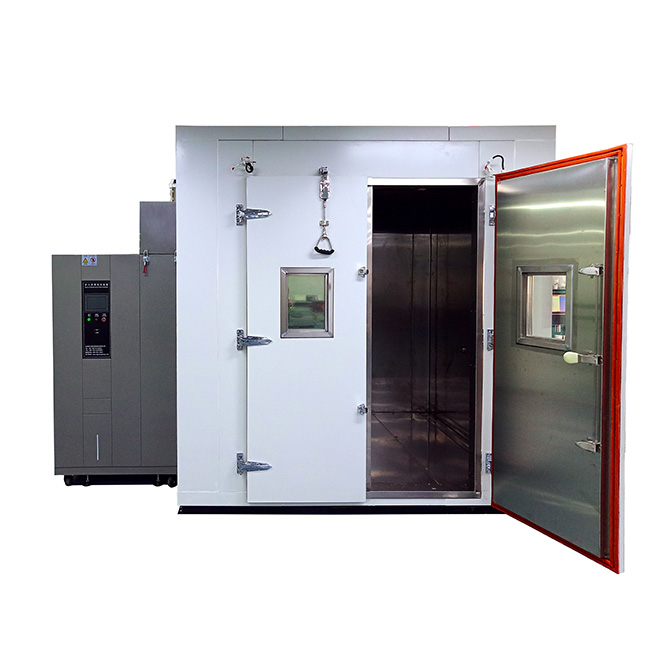 大型步入式老化試驗(yàn)室